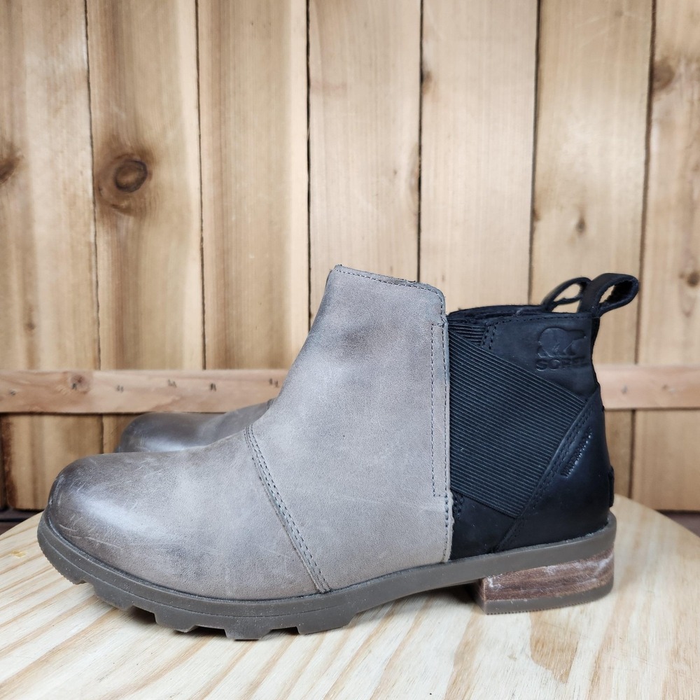 Sorel Emelie Chelsea Ankle Boots Womens 7.5 Gray Leather Pull‎ On Lug Sole